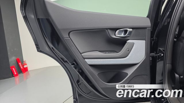 Polestar Polestar 2 2024 — photo 15