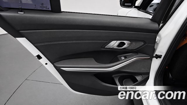 BMW M3 2025 — photo 15