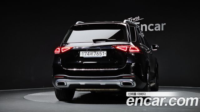 Mercedes-Benz GLE-Class 2019 — photo 4