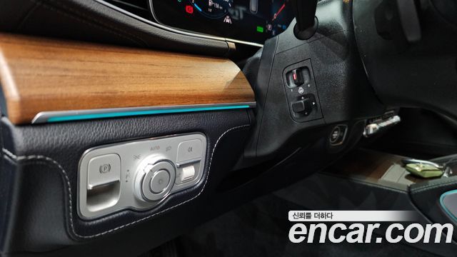 Mercedes-Benz GLE-Class 2019 — photo 18