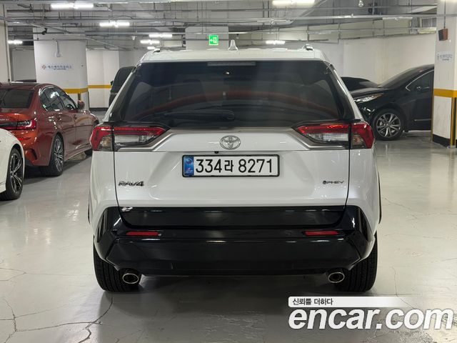 Toyota RAV4 2025 — photo 5