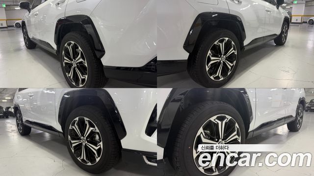 Toyota RAV4 2025 — photo 12