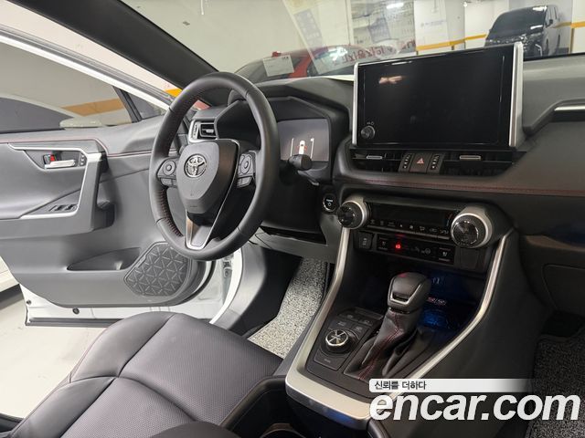 Toyota RAV4 2025 — photo 14
