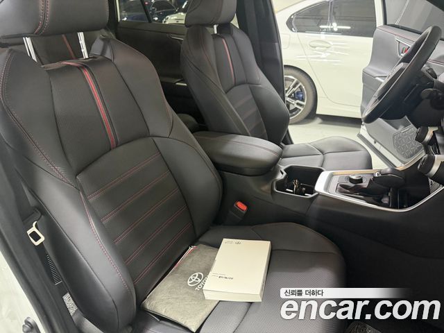 Toyota RAV4 2025 — photo 15