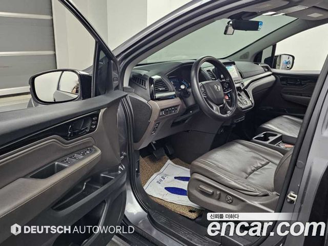 Honda Odyssey 2019 — photo 11