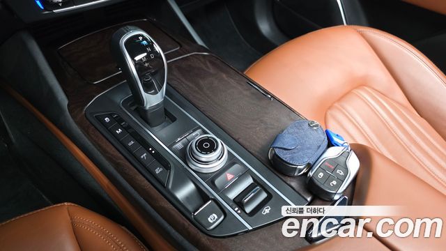 Maserati Levante 2017 — photo 9