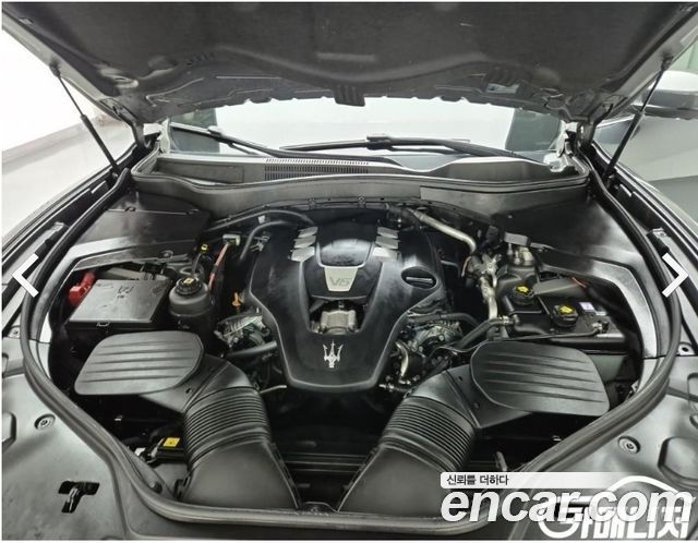 Maserati Levante 2017 — photo 6
