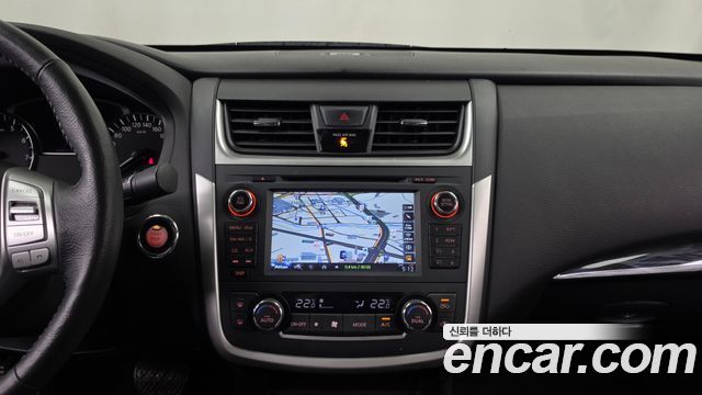 Nissan Altima 2017 — photo 14