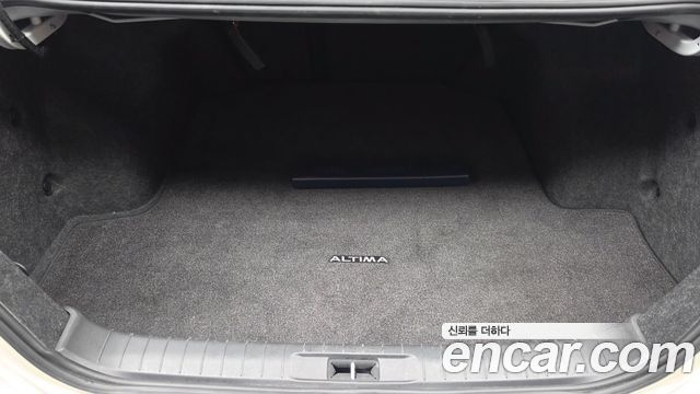 Nissan Altima 2017 — photo 20