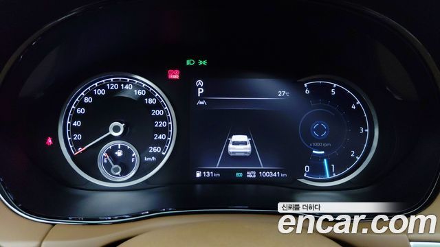 Genesis GV70 2021 — photo 8