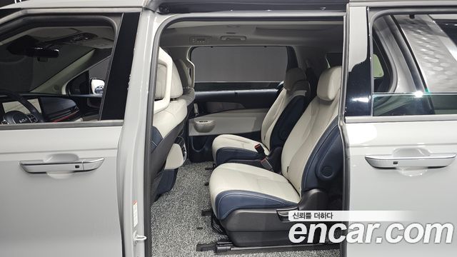 Kia Canival 2025 — photo 17