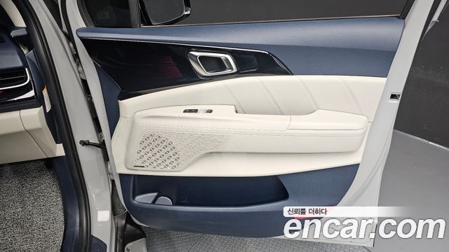 Kia Canival 2025 — photo 15