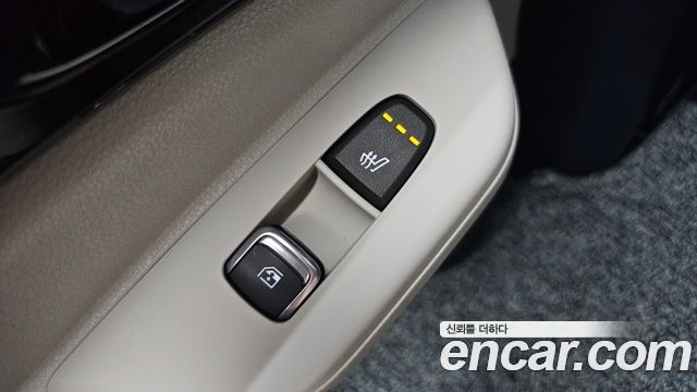 Kia Canival 2025 — photo 28