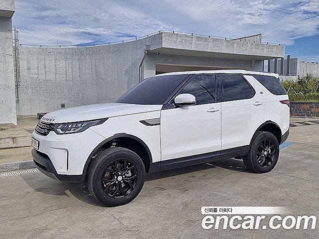 Land Rover Discovery 2019 — photo 2
