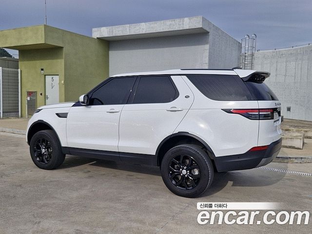 Land Rover Discovery 2019 — photo 4