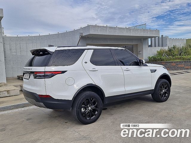Land Rover Discovery 2019 — photo 5