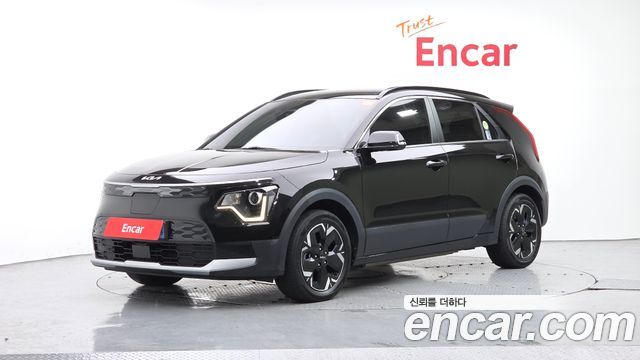 Kia Niro 2023 — photo 1