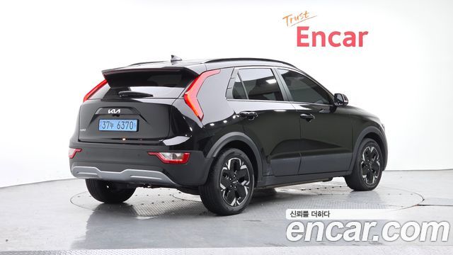 Kia Niro 2023 — photo 2