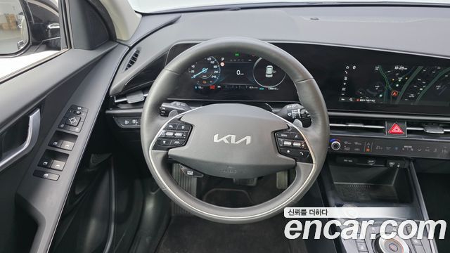 Kia Niro 2023 — photo 13