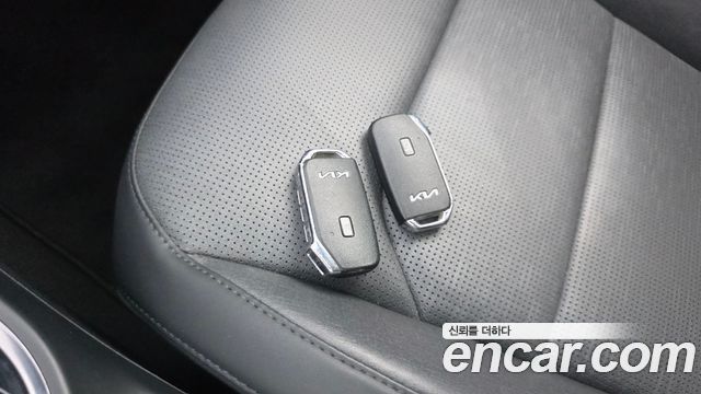 Kia Niro 2023 — photo 19