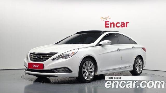 Hyundai Sonata 2010 — photo 1