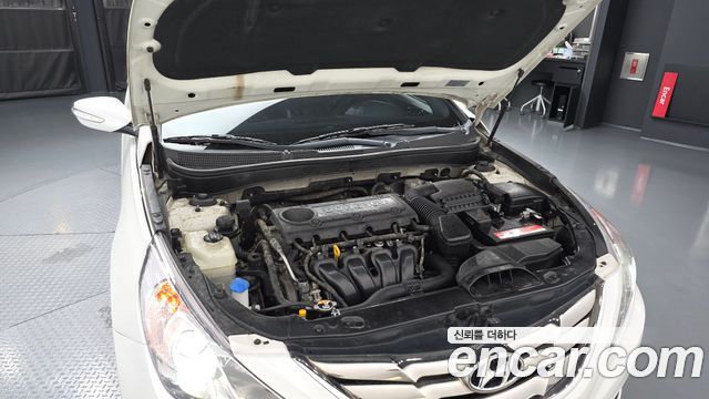 Hyundai Sonata 2010 — photo 6