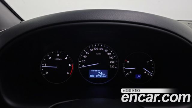Hyundai Starex 2019 — photo 8