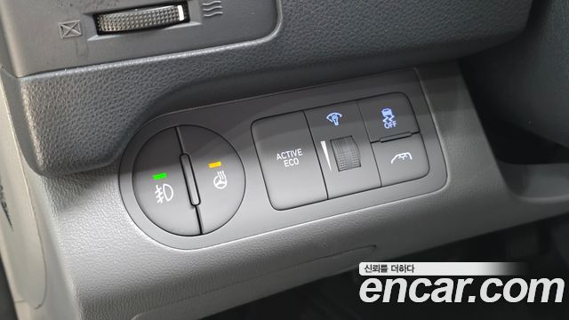 Hyundai Starex 2019 — photo 13