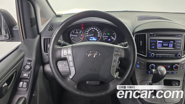 Hyundai Starex 2019 — photo 14