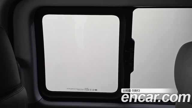 Hyundai Starex 2019 — photo 18