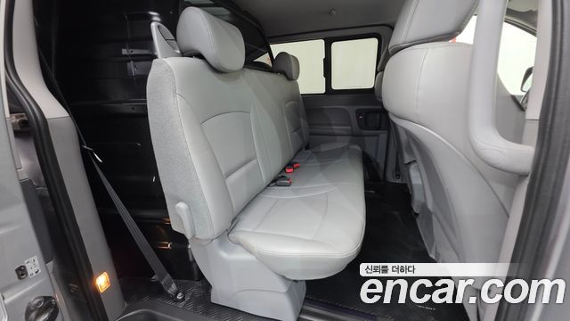 Hyundai Starex 2019 — photo 19