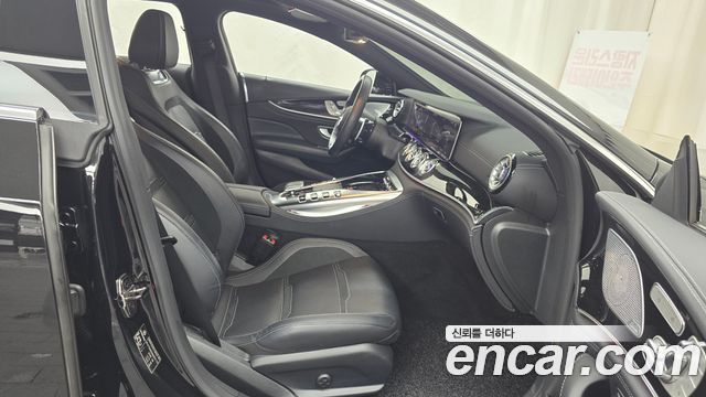 Mercedes-Benz AMG GT 2022 — photo 16