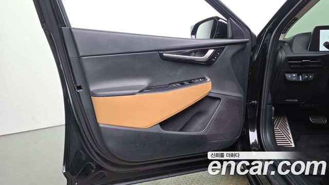 Kia EV6 2023 — photo 14