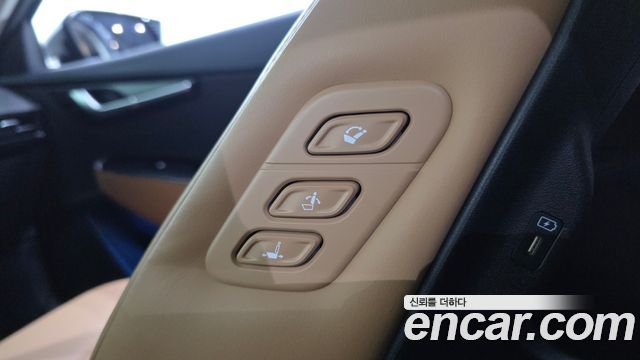 Kia EV6 2023 — photo 31