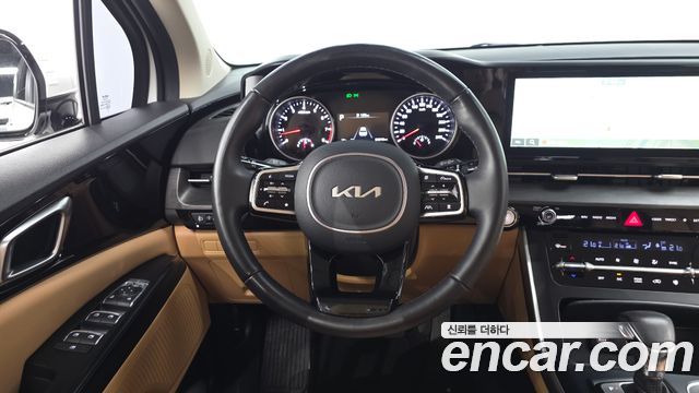 Kia Canival 2023 — photo 18