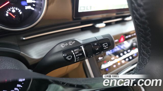 Kia Canival 2023 — photo 24