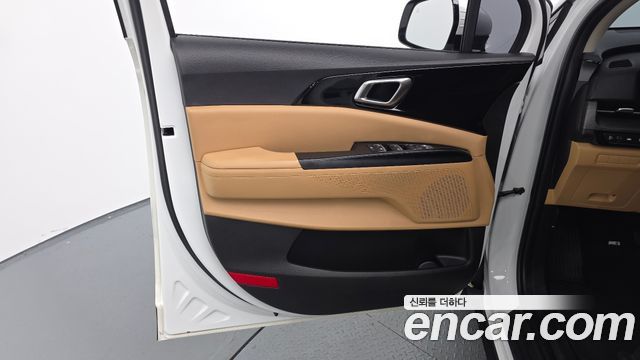 Kia Canival 2023 — photo 14