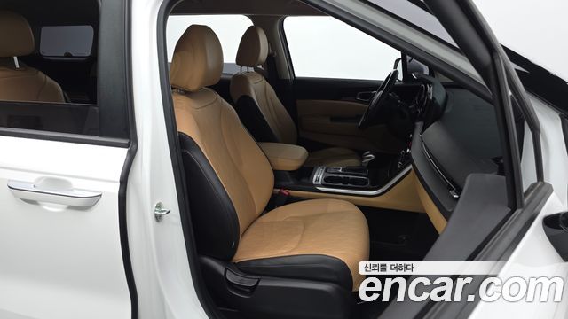 Kia Canival 2023 — photo 16