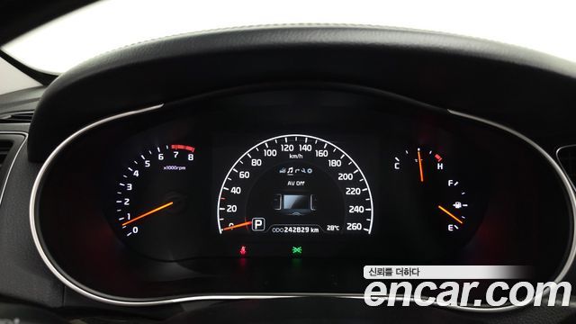 Kia K7 2013 — photo 8