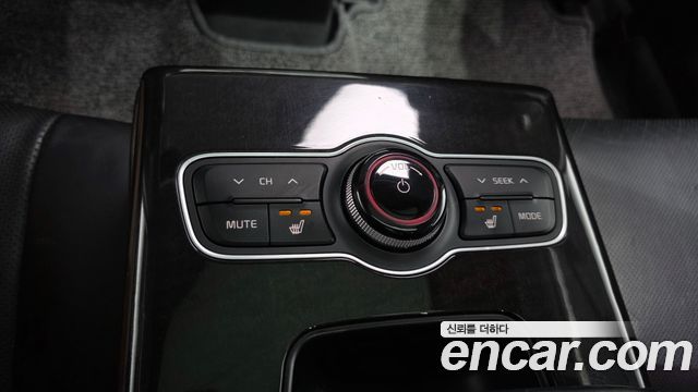 Kia K7 2013 — photo 16