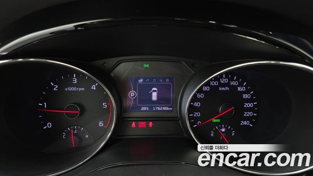 Kia Canival 2016 — photo 8