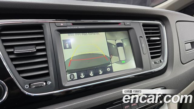 Kia Canival 2016 — photo 15