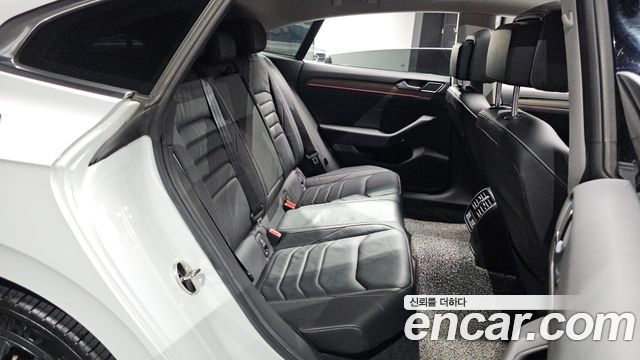 Volkswagen Arteon 2018 — photo 17