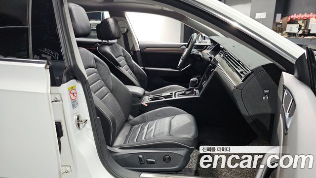 Volkswagen Arteon 2018 — photo 18