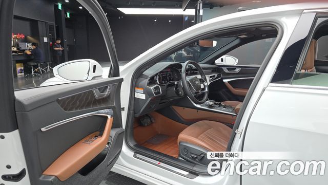 Audi A6 2022 — photo 13
