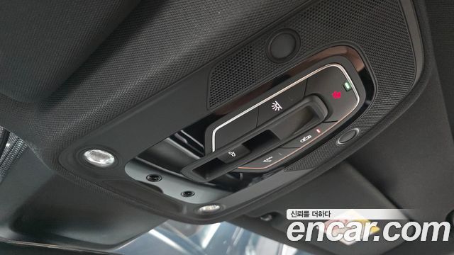 Audi A6 2022 — photo 27