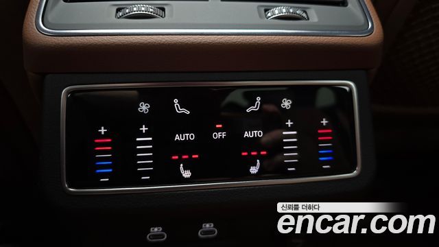 Audi A6 2022 — photo 31