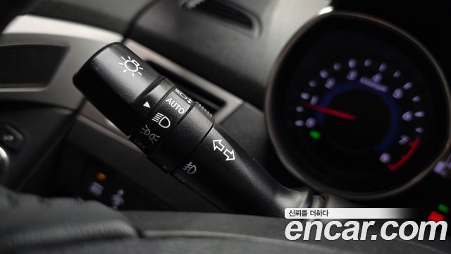 Hyundai AVANTE 2012 — photo 19