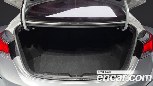 Hyundai AVANTE 2012 — photo 20