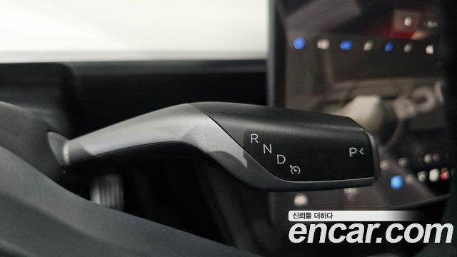 Tesla Model Y 2024 — photo 12